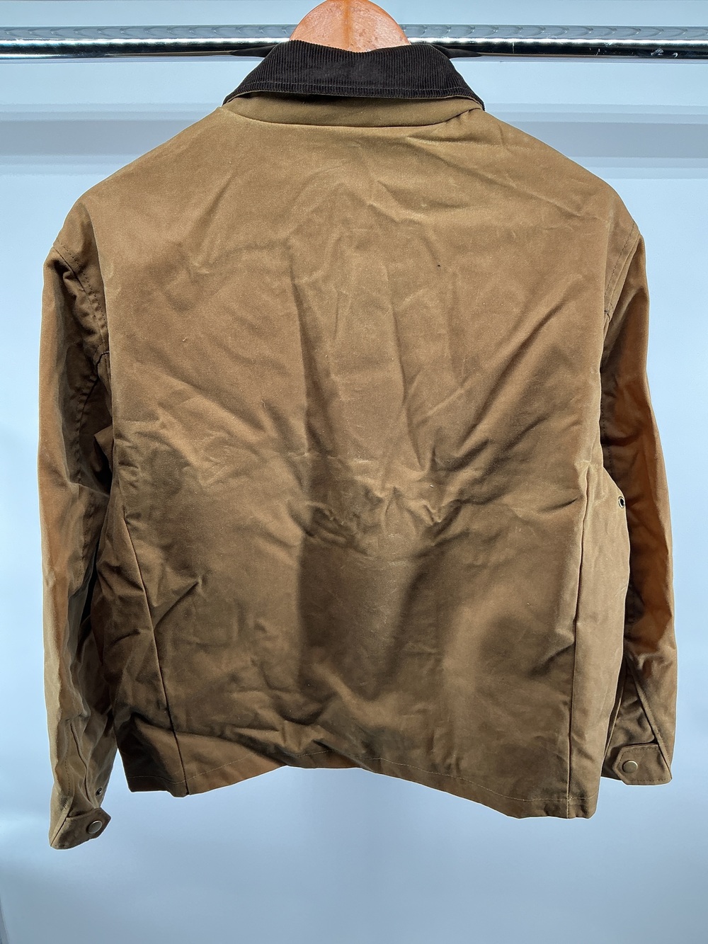 Organic Waxed Cotton Cropped Barn Jacket - Picture 2 of 3